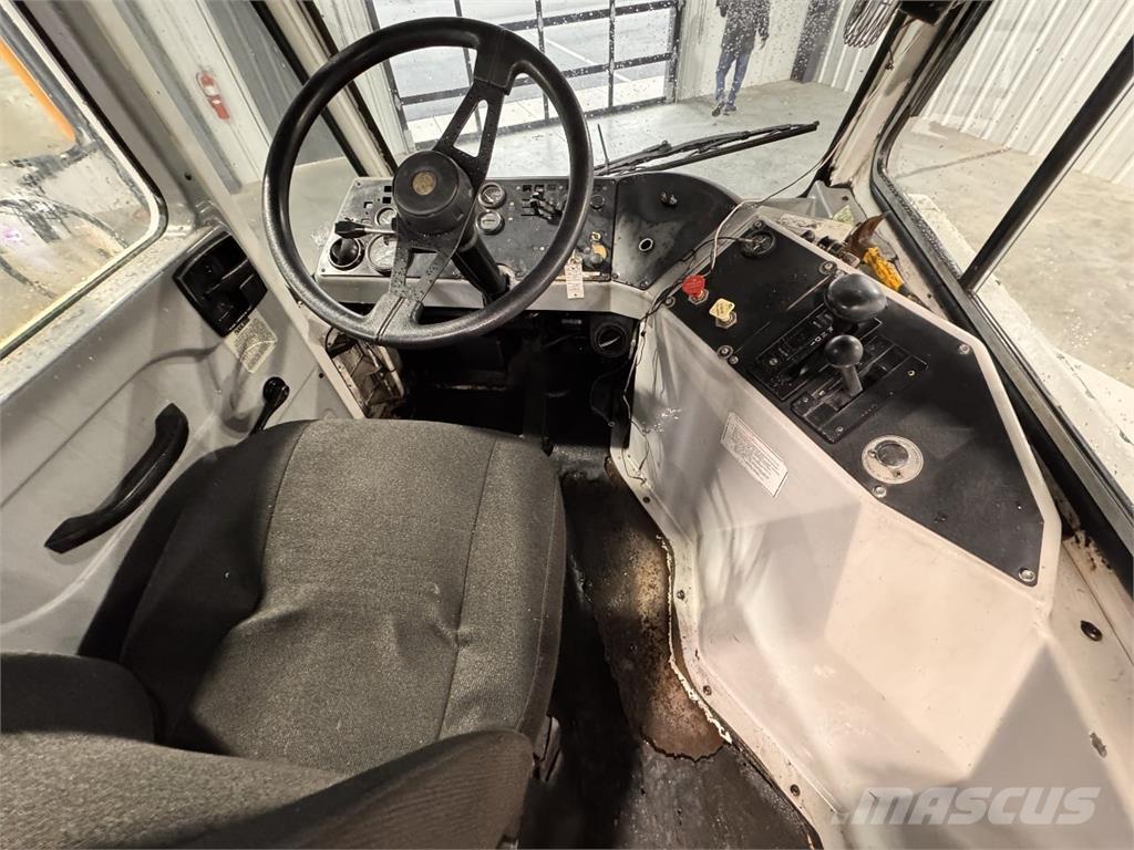 Ottawa Kalmar Terminálový tahač