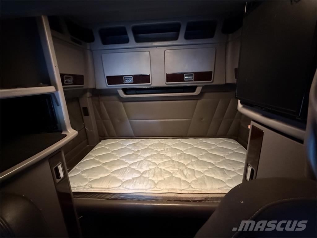 Peterbilt 389 Tahače