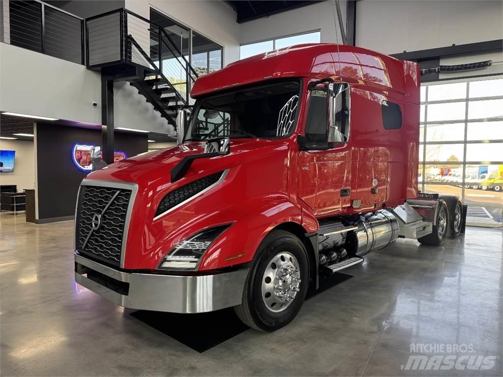 Volvo VNL64T740 Tahače