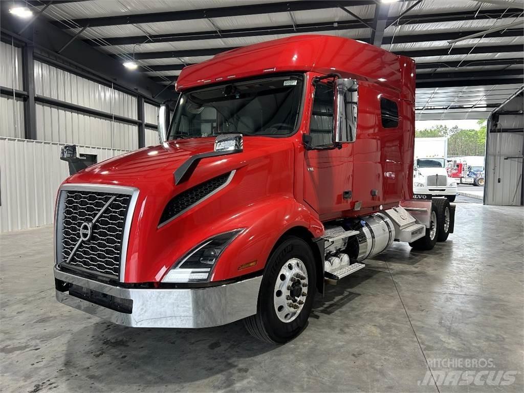 Volvo VNL64T740 Tahače