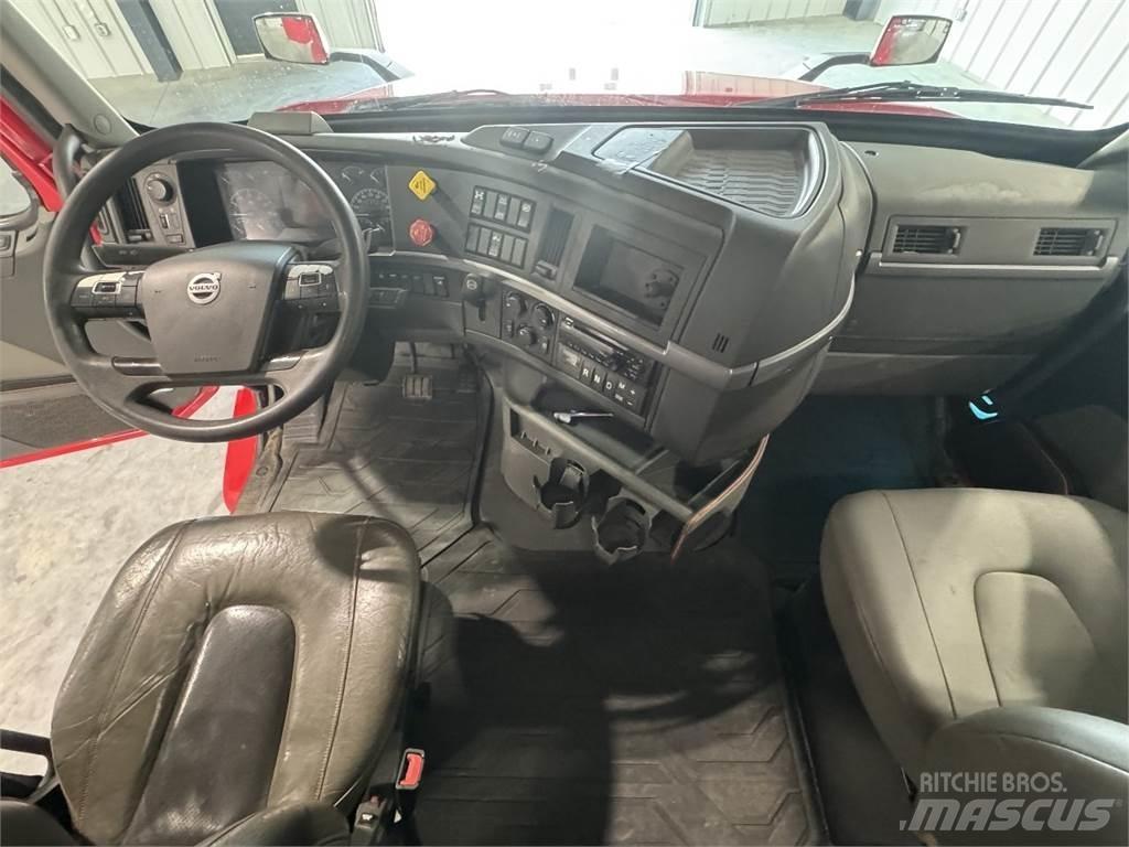 Volvo VNL740 Tahače