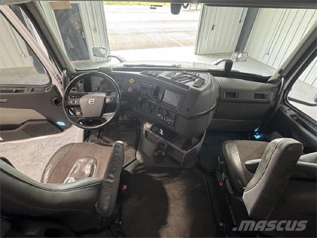 Volvo VNL860 Tahače