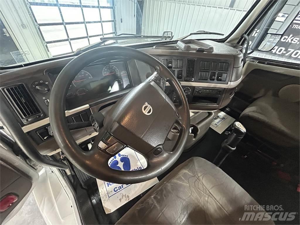 Volvo VNM64T200 Tahače