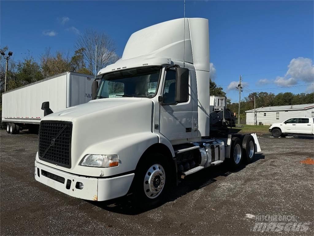 Volvo VNM64T200 Tahače