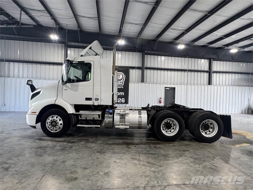 Volvo VNR64T300 Tahače