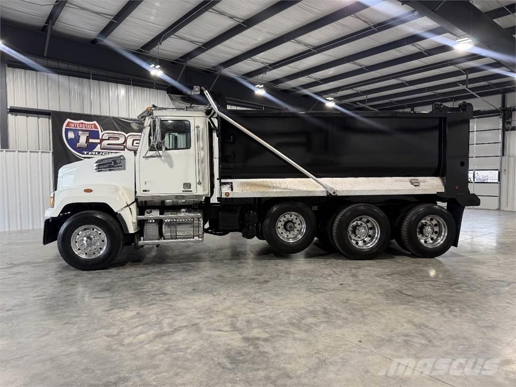 Western Star 4700SF Sklápěče