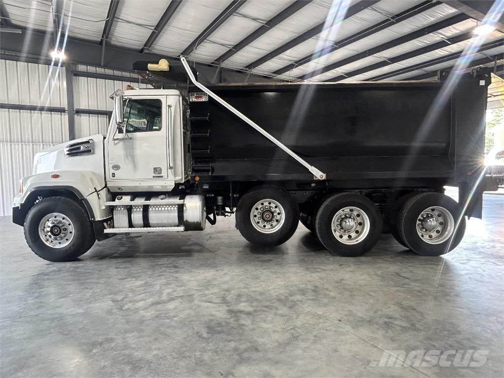 Western Star 4700SF Sklápěče