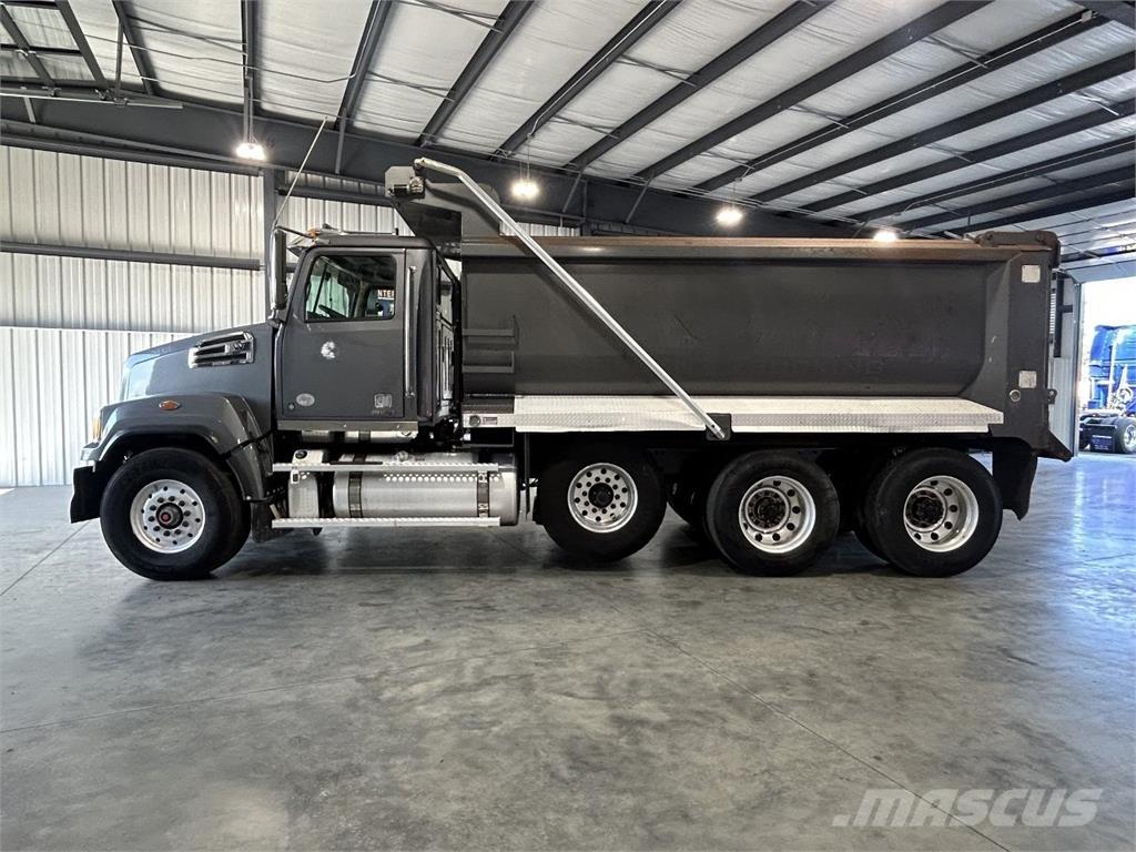 Western Star 4700SF Sklápěče