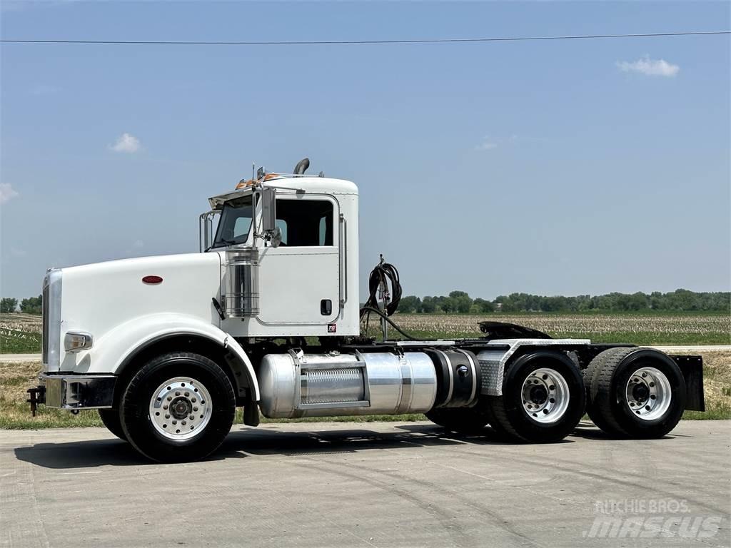 Peterbilt 367 Tahače