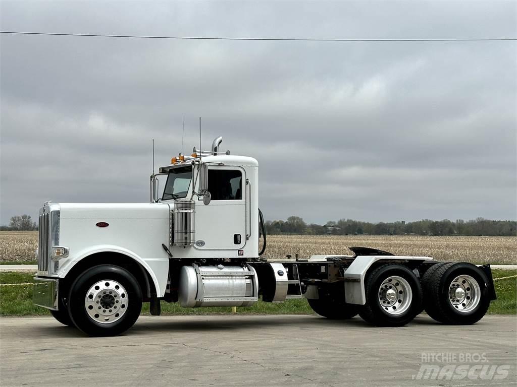 Peterbilt 389 Tahače