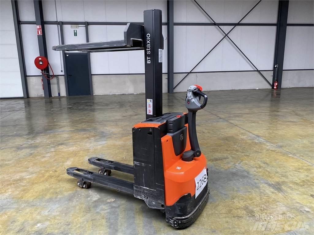 Toyota BT SWE080L Samohybné vozíky