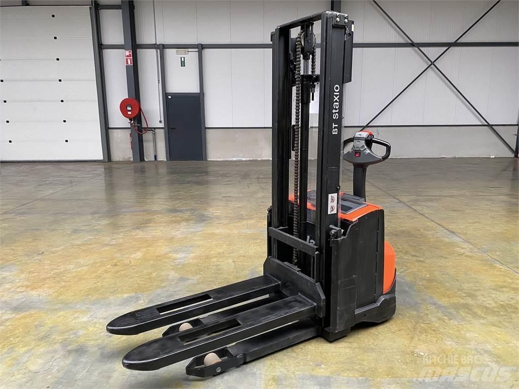 Toyota BT SWE100 Samohybné vozíky