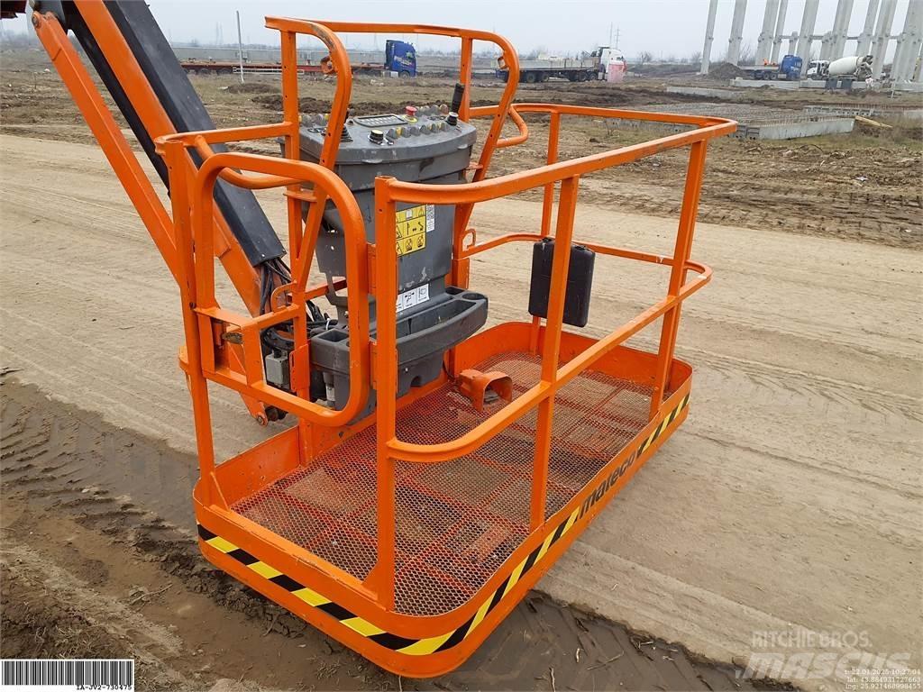 JLG 860SJ Kloubové plošiny