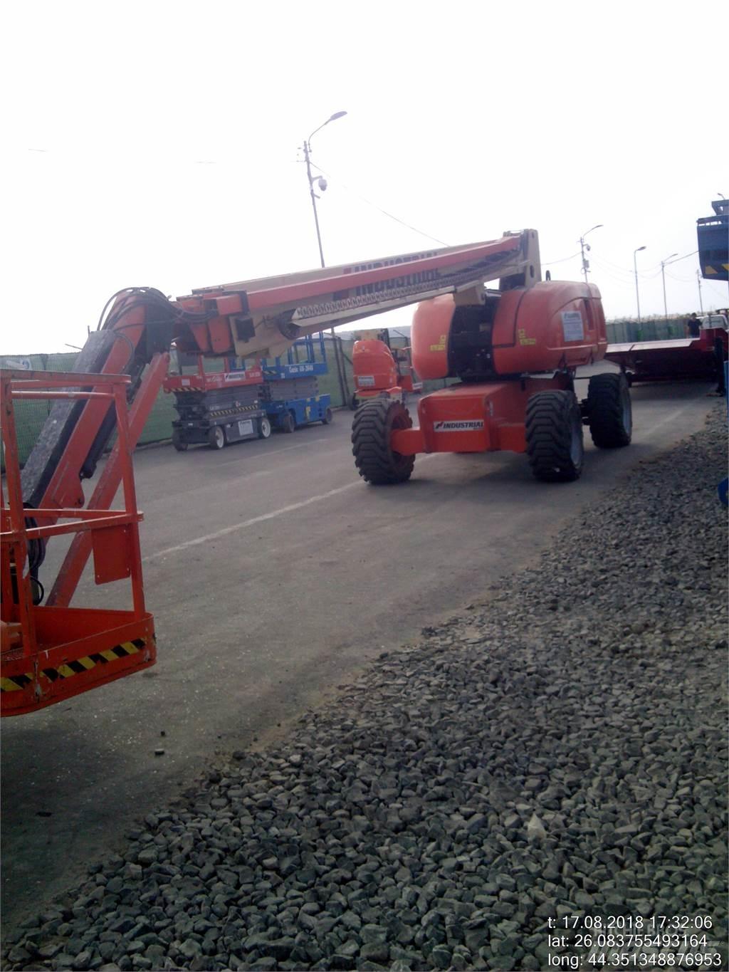 JLG 860SJ Kloubové plošiny