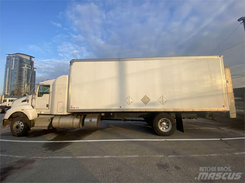 Kenworth T440 Nákladní vozidlo bez nástavby