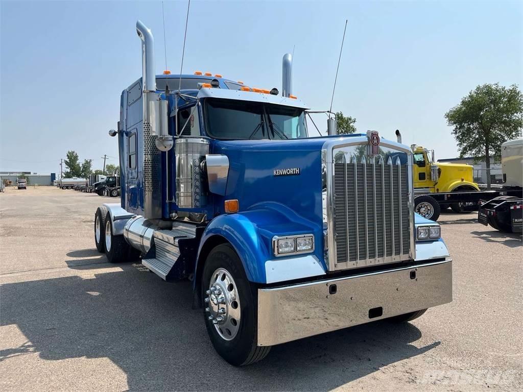 Kenworth W900L Tahače