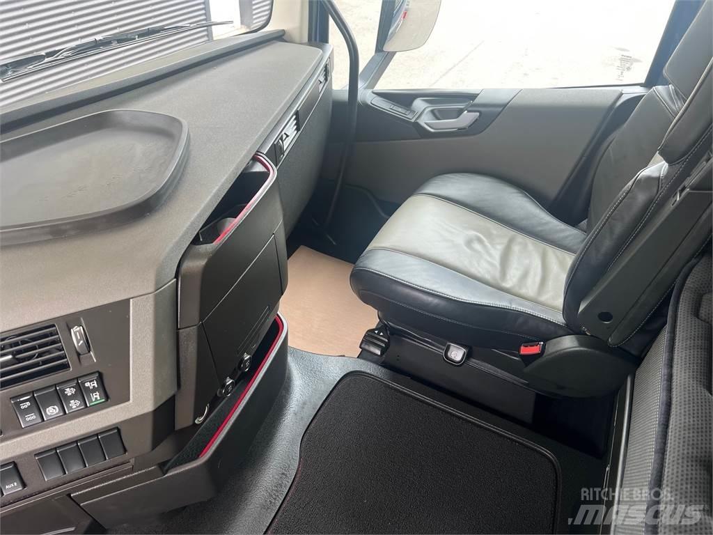 Volvo FH540 Lanový nosič kontejnerů