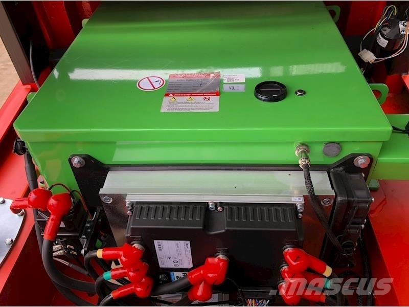 EP EFL302 Akumulátorové vozíky