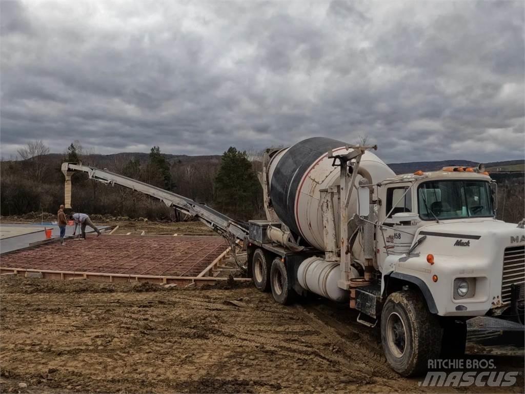 Mack DM690S Ostatní komponenty