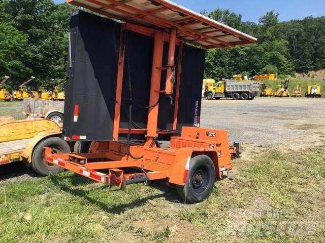 Addco DH-1000 Osvětlovací stožáry