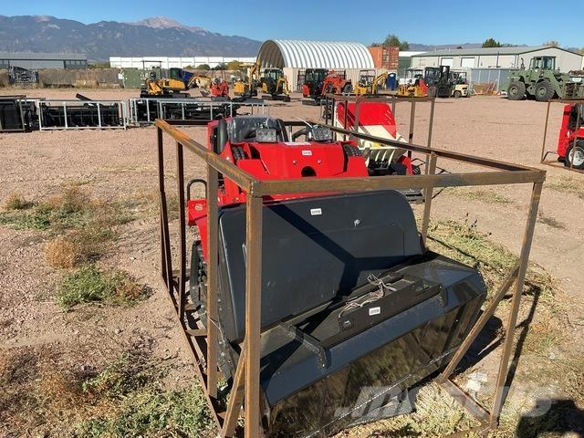 AGT SDA-140T Pásové nakladače