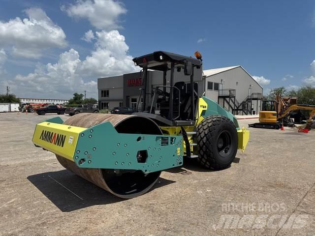 Ammann ARS 110 Tahačové válce