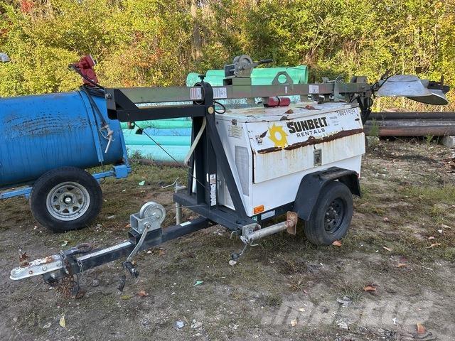 Atlas QLT M10 Osvětlovací stožáry