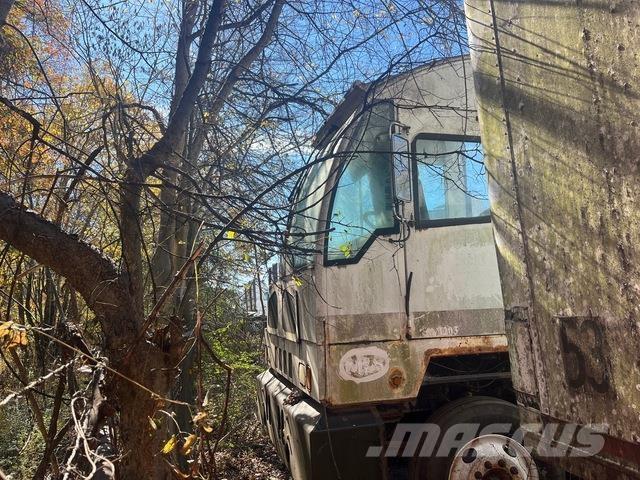 Autocar  Terminálový tahač