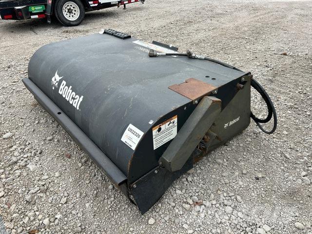 Bobcat  Zametací stroje