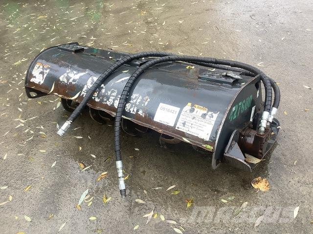 Bobcat  Rotační brány a půdní frézy