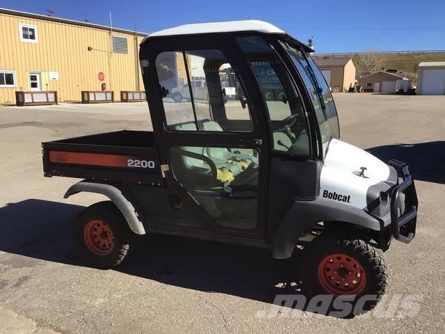 Bobcat 2200 Užitkové stroje