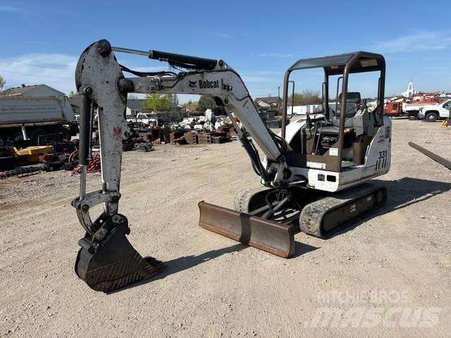 Bobcat 331 Pásová rýpadla