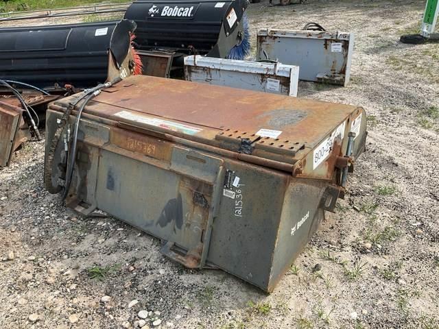 Bobcat 72 Zametací stroje