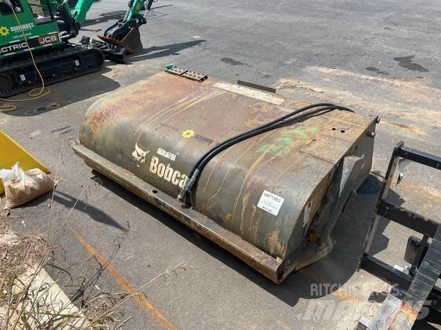 Bobcat 72 Zametací stroje