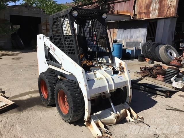 Bobcat 753F Smykem řízené nakladače