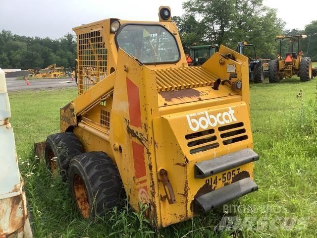 Bobcat 843 Smykem řízené nakladače