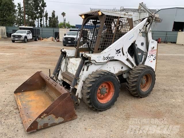 Bobcat 873 Smykem řízené nakladače