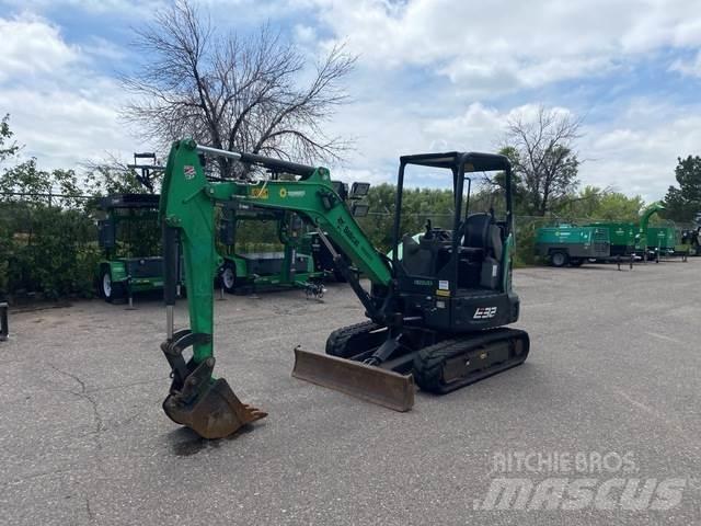 Bobcat E32 Pásová rýpadla