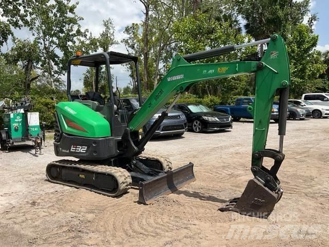 Bobcat E32I Pásová rýpadla