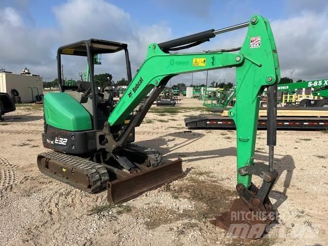 Bobcat E32I Pásová rýpadla