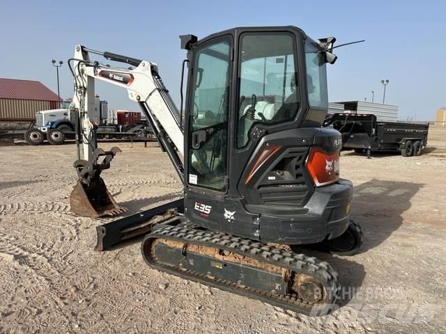 Bobcat E35 Pásová rýpadla