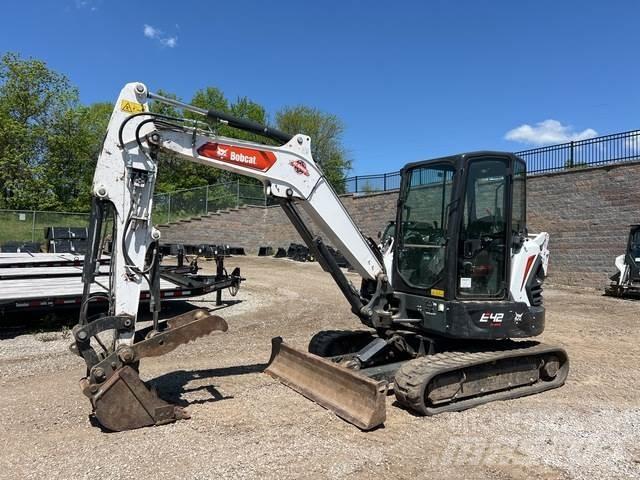 Bobcat E42 Pásová rýpadla