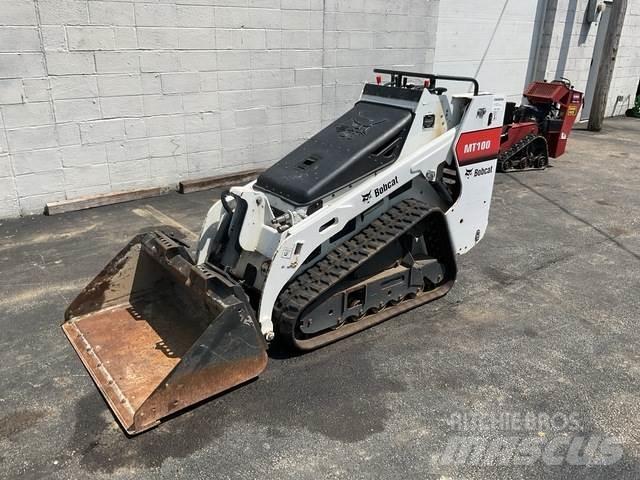 Bobcat MT100 Smykem řízené nakladače