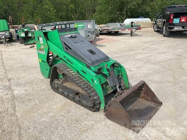 Bobcat MT85 Smykem řízené nakladače
