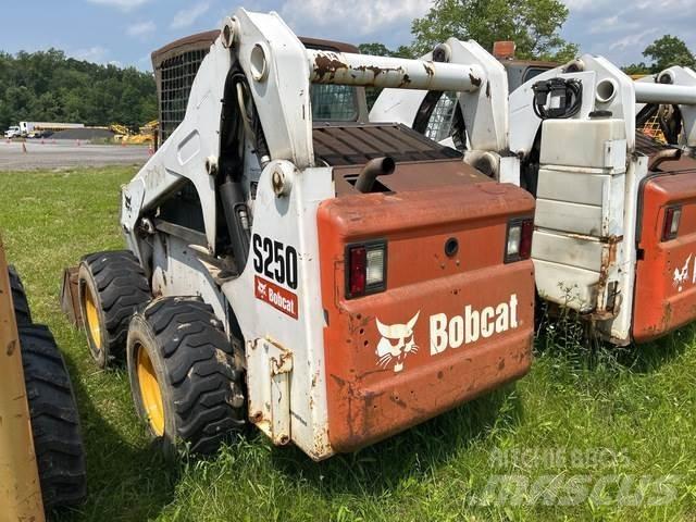 Bobcat S250 Smykem řízené nakladače
