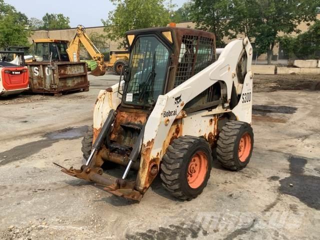 Bobcat S300 Smykem řízené nakladače
