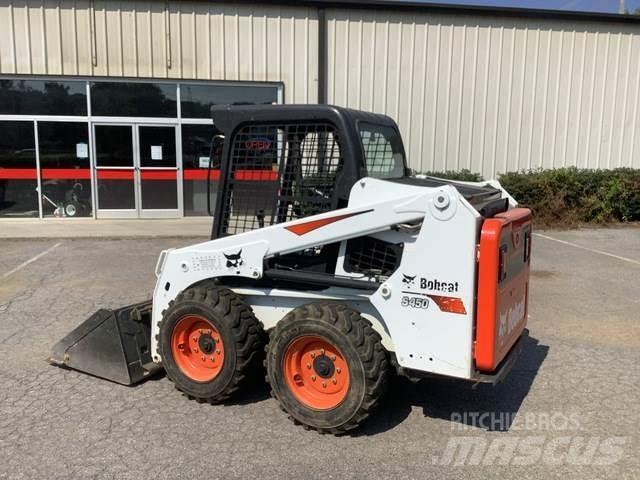 Bobcat S450 Smykem řízené nakladače