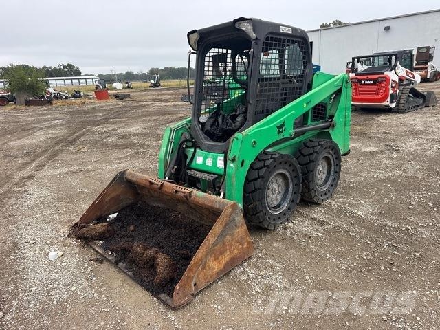 Bobcat S450 Smykem řízené nakladače
