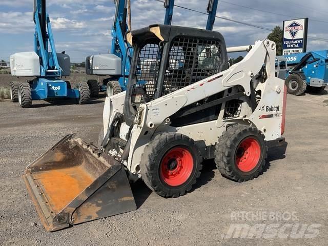 Bobcat S530 Smykem řízené nakladače