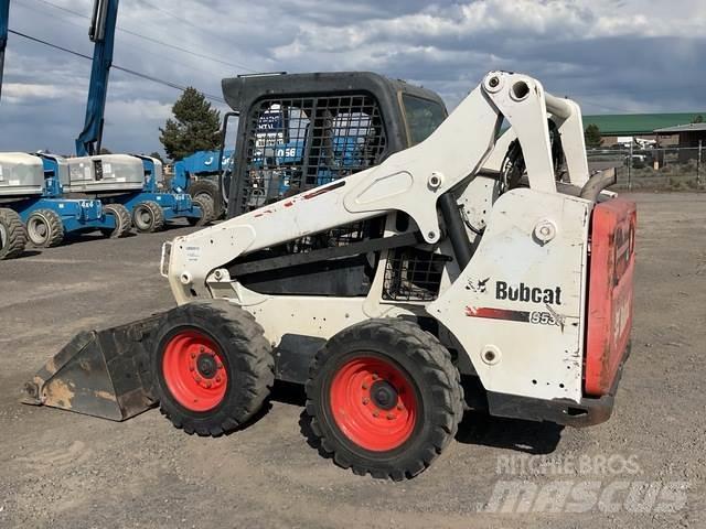 Bobcat S530 Smykem řízené nakladače
